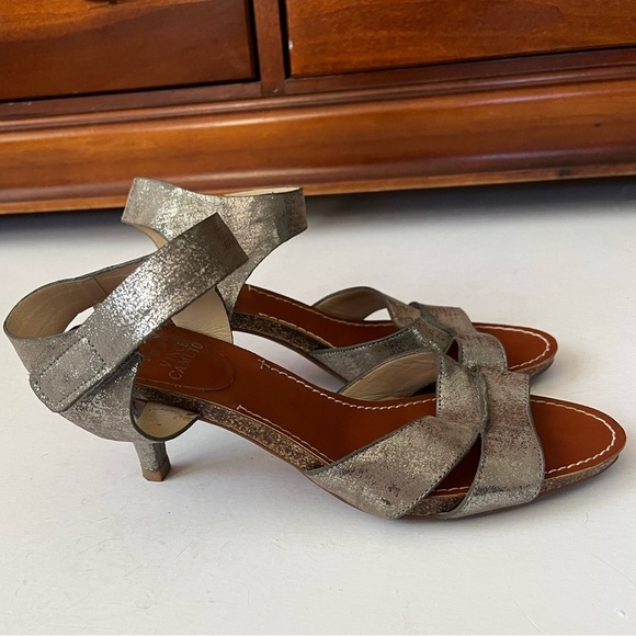 Vince Camuto Metallic Silver & Dark Nude Leather Ankle Strap Heels Womens Size 8 - Picture 4 of 16